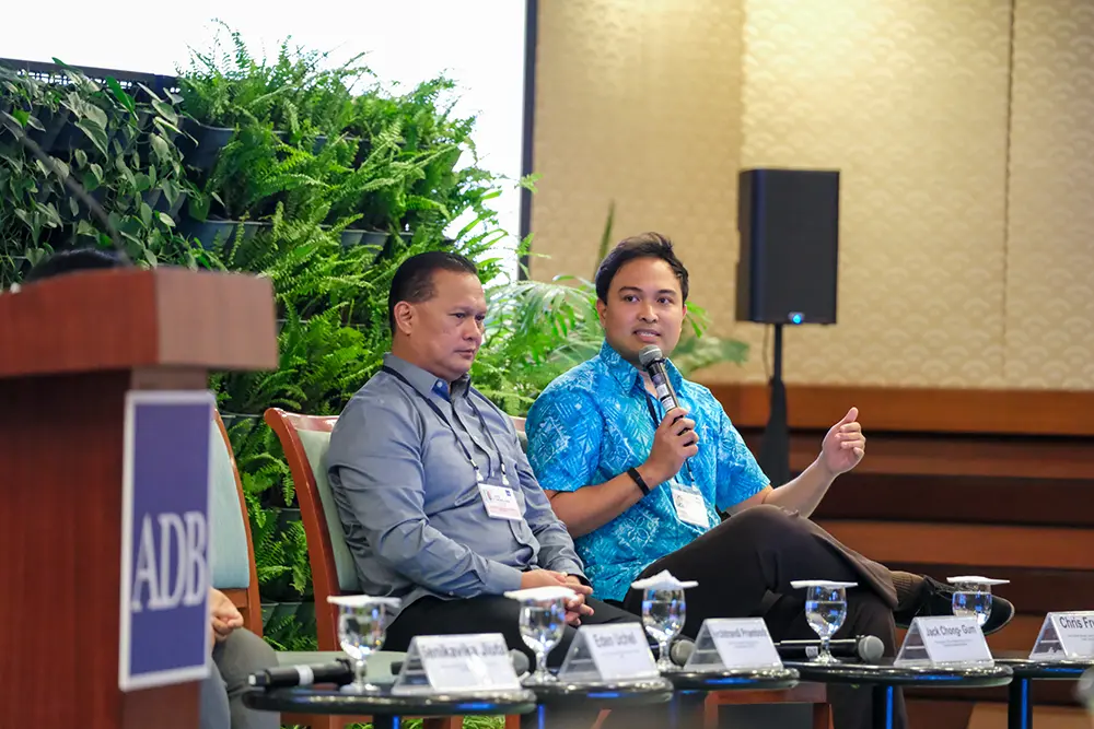 2025_ADB_HQ_EAR-467-min