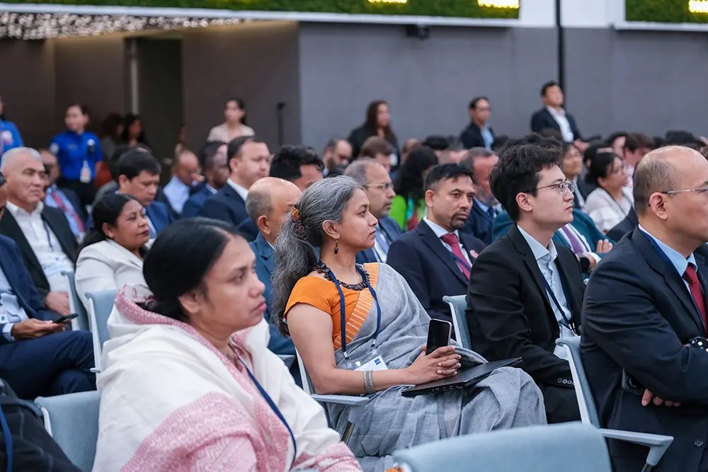 2025_ADB_HQ_EAR_-108-min