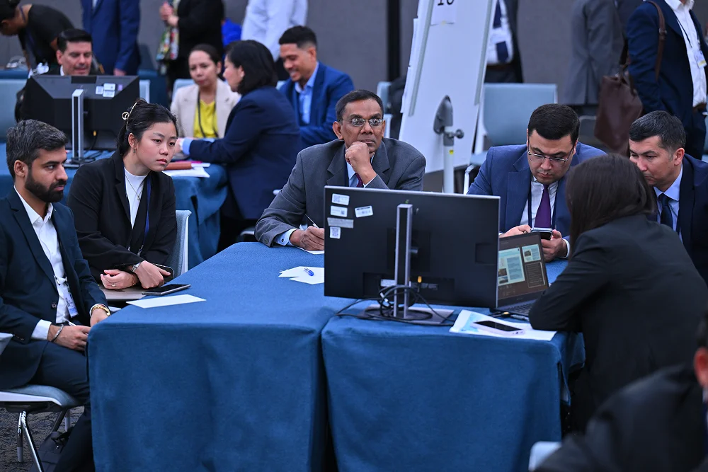 img-gallery-day1-8-june-adb-on-the-ground-09