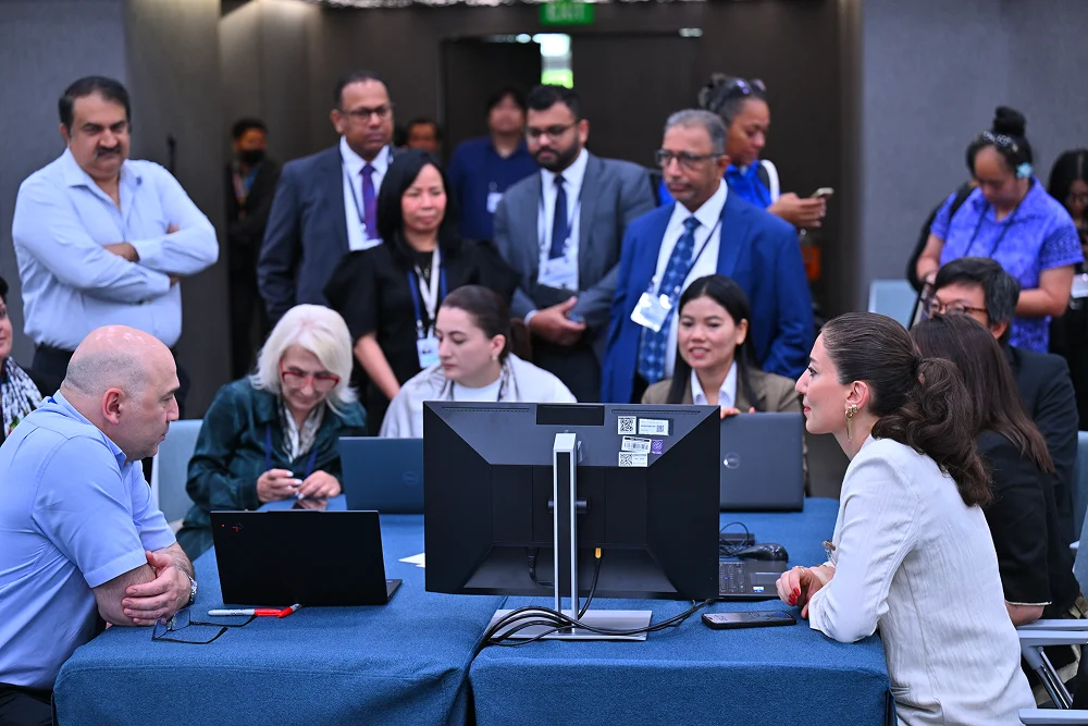 img-gallery-day1-8-june-adb-on-the-ground-12