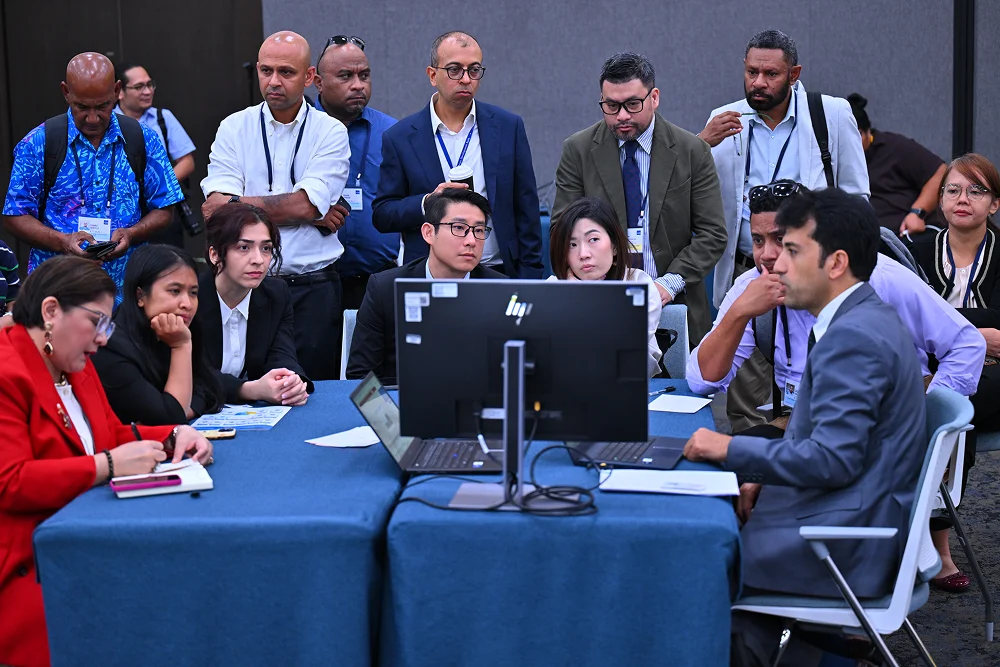 img-gallery-day1-8-june-adb-on-the-ground-13