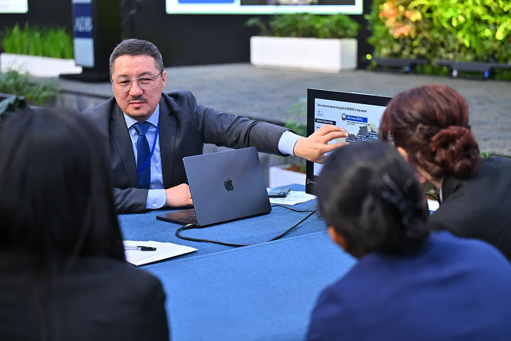 img-gallery-day1-8-june-adb-on-the-ground-27