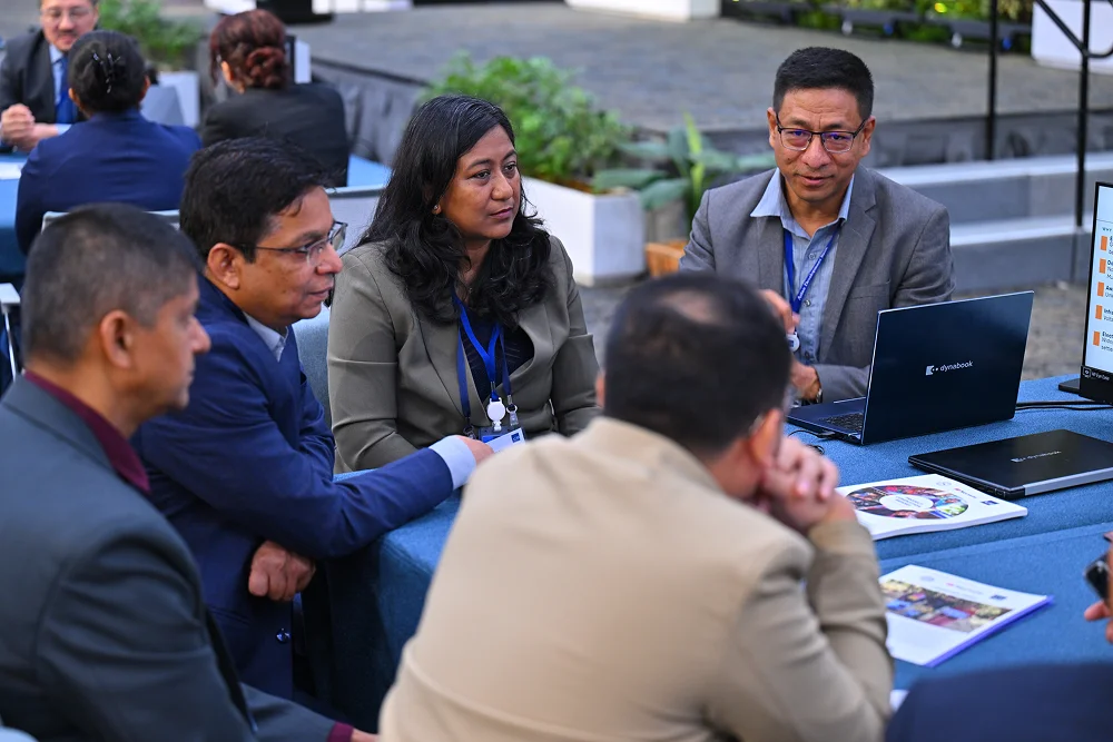 img-gallery-day1-8-june-adb-on-the-ground-29
