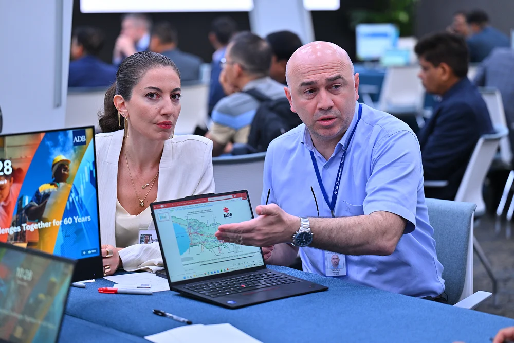 img-gallery-day1-8-june-adb-on-the-ground-30