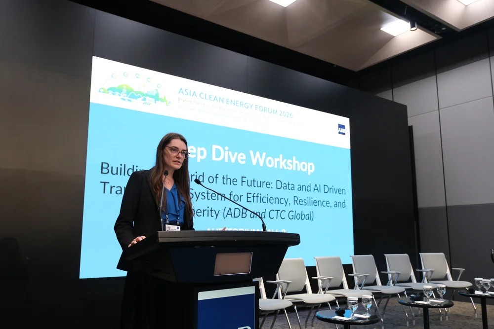 img-gallery-day3-10-june-deep-dive-workshop-building-the-grid-of-the-future-08