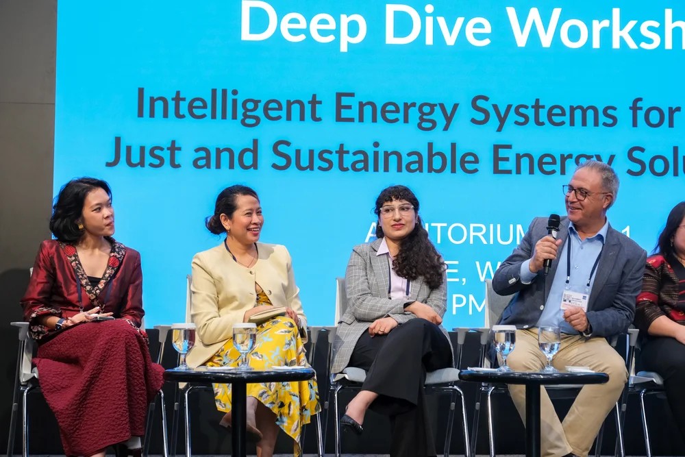 img-gallery-day3-10-june-deep-dive-workshop-intelligent-energy-systems-for-inclusive-GIZ-06