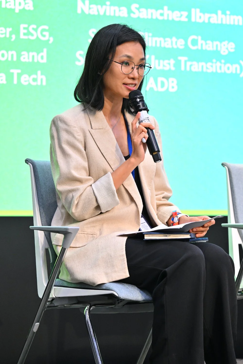 img-gallery-day3-10-june-deep-dive-workshop-powering-the-future-women-05