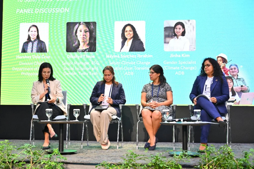 img-gallery-day3-10-june-deep-dive-workshop-powering-the-future-women-06