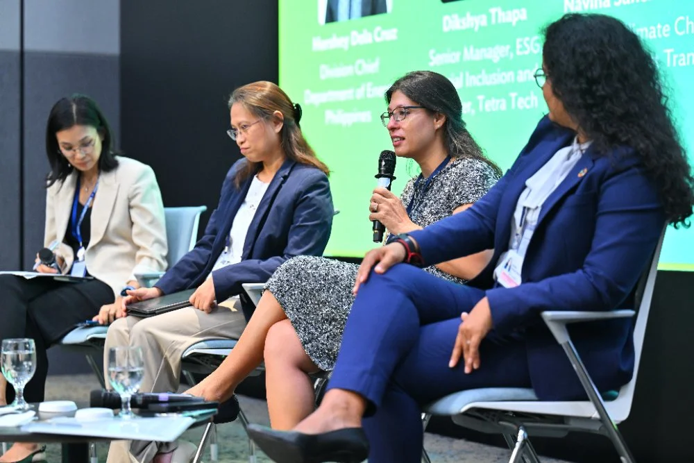 img-gallery-day3-10-june-deep-dive-workshop-powering-the-future-women-13