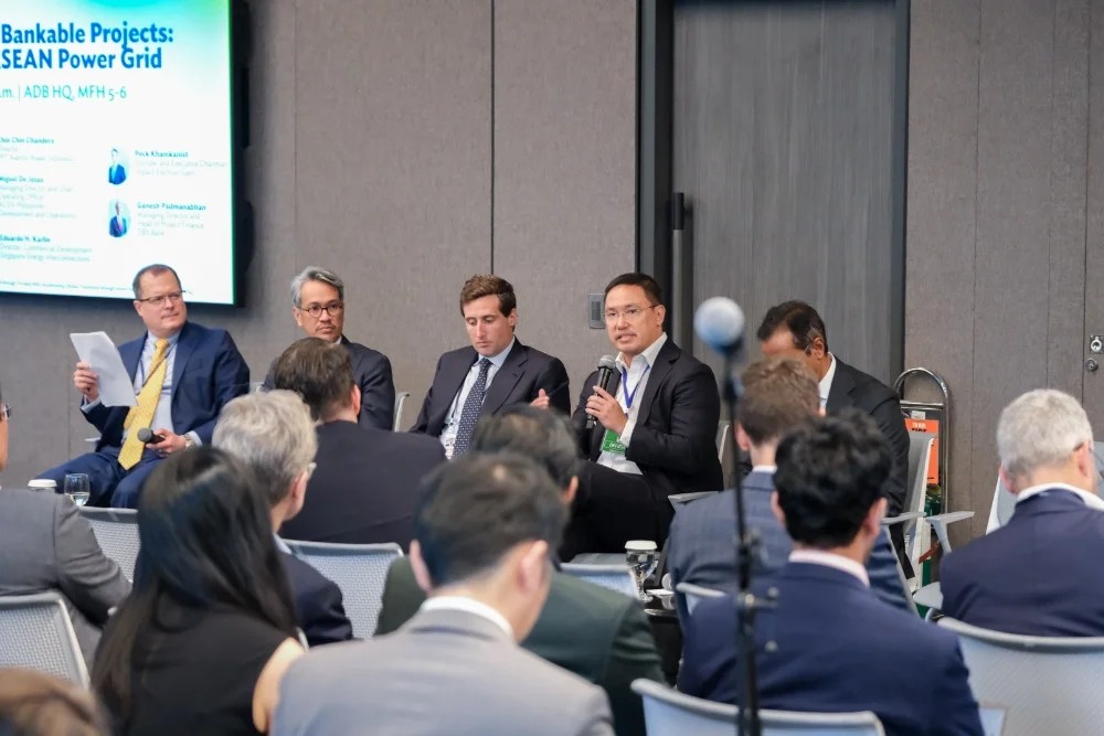 img-gallery-day3-10-june-sector-thematic-session-from-pipeline-to-bankable-projects-05