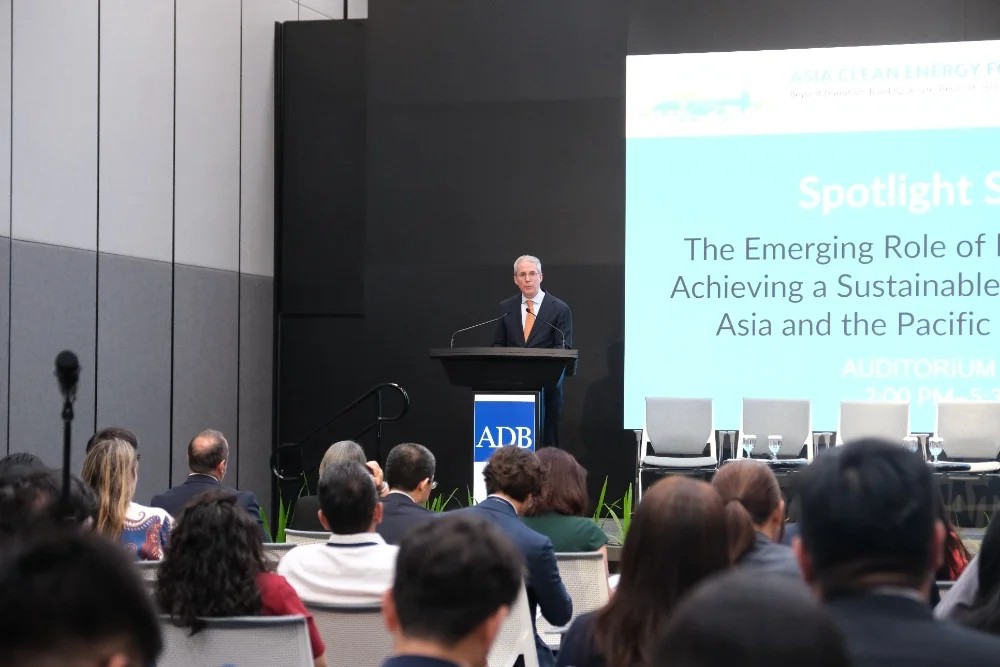 img-gallery-day3-10-june-spotlight-session-the-emerging-role-of-nuclear-energy-19