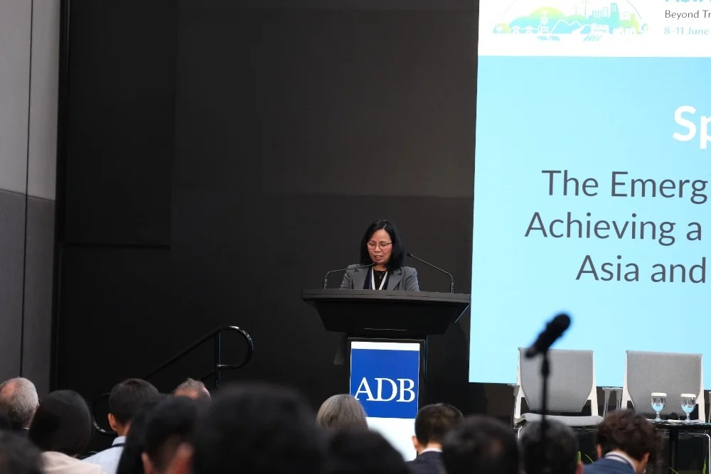 img-gallery-day3-10-june-spotlight-session-the-emerging-role-of-nuclear-energy-23