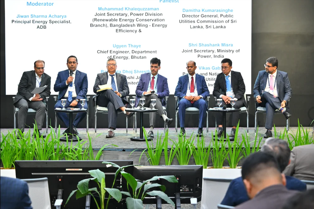 img-gallery-day4-11-june-sector-thematic-from-security-to-strategy-07