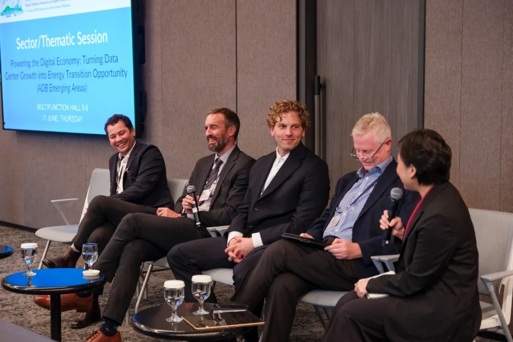 img-gallery-day4-11-june-sector-thematic-powering-the-digital-economy-13