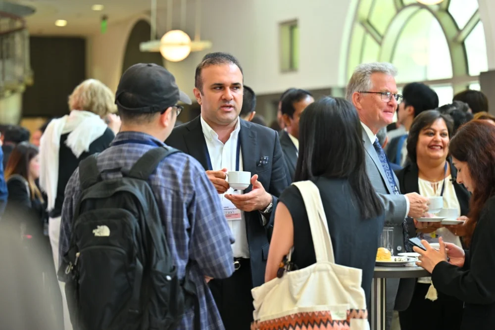 img-gallery-networking-hall-04