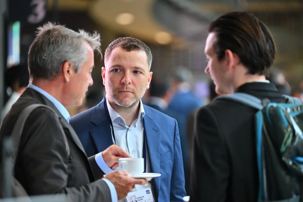 img-gallery-networking-hall-22